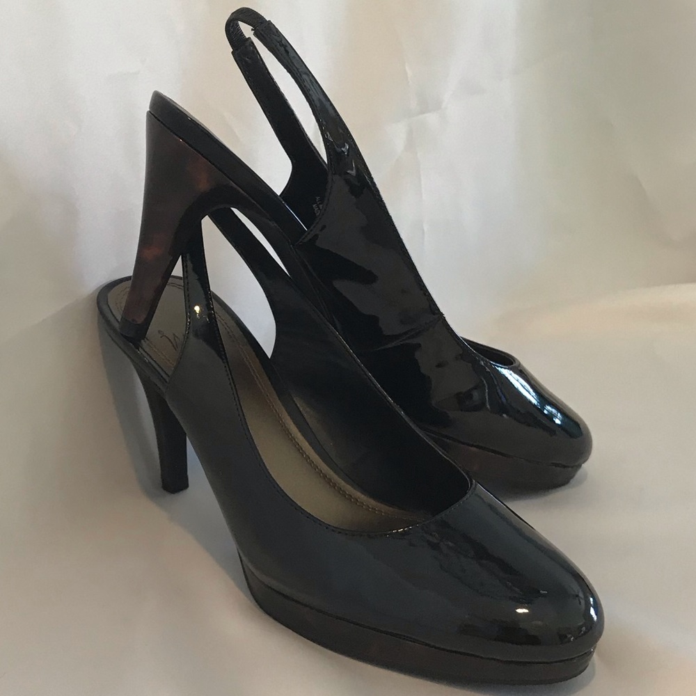 Black Patent leather sling back pumps - Picture 2 of 7